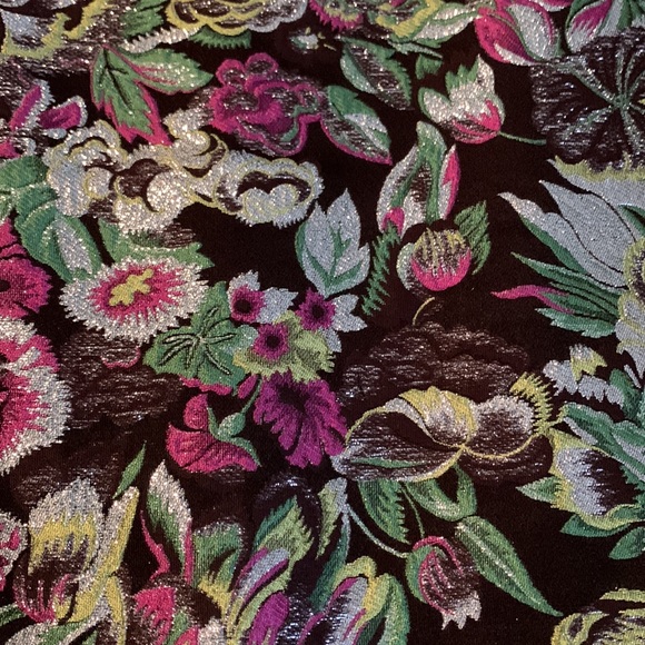 Multi colored skirt with metallic threads throughout - Picture 2 of 4